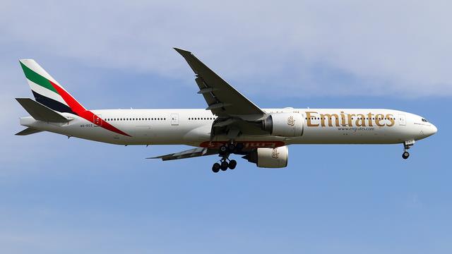 A6-ECZ::Emirates Airline